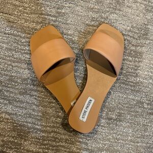 Steve Madden side sandals